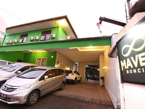 Maven Buncit Hotel Jakarta Exterior photo