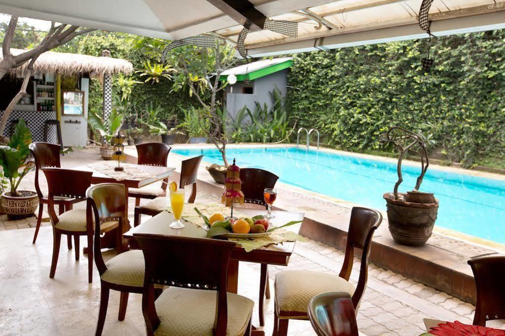 Maven Buncit Hotel Jakarta Exterior photo