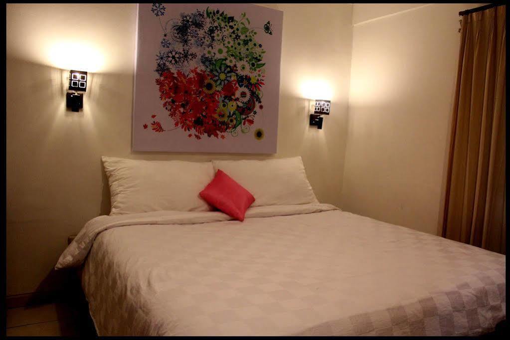 Maven Buncit Hotel Jakarta Exterior photo